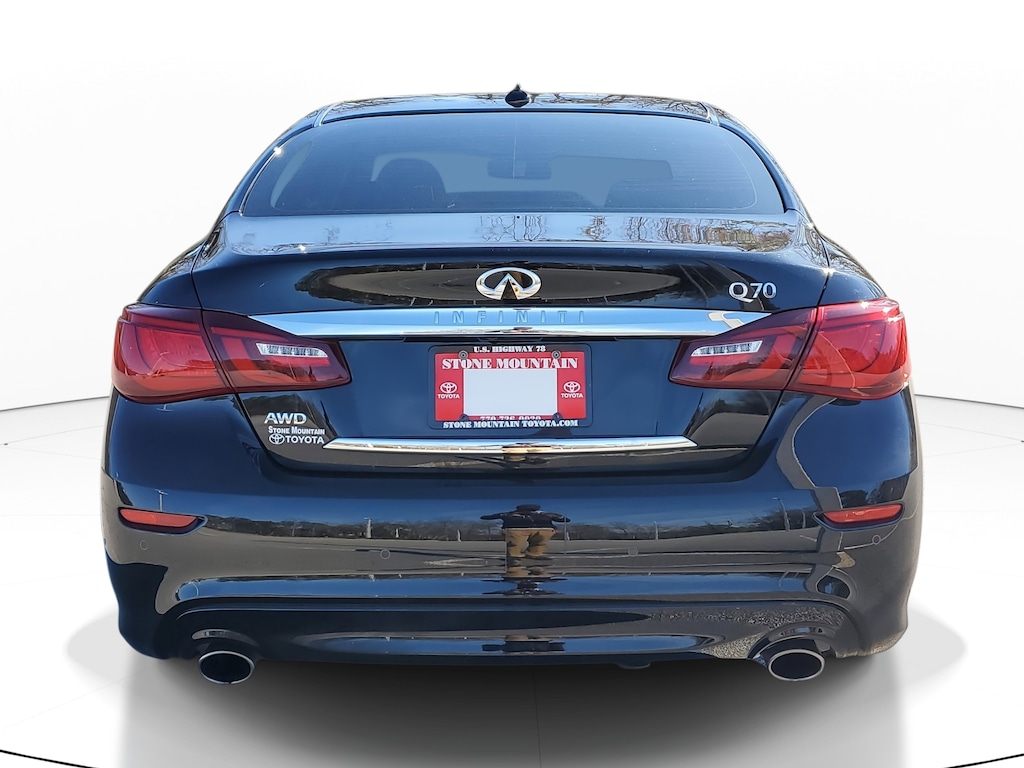Used 2018 INFINITI Q70 3.7X LUXE Sedan