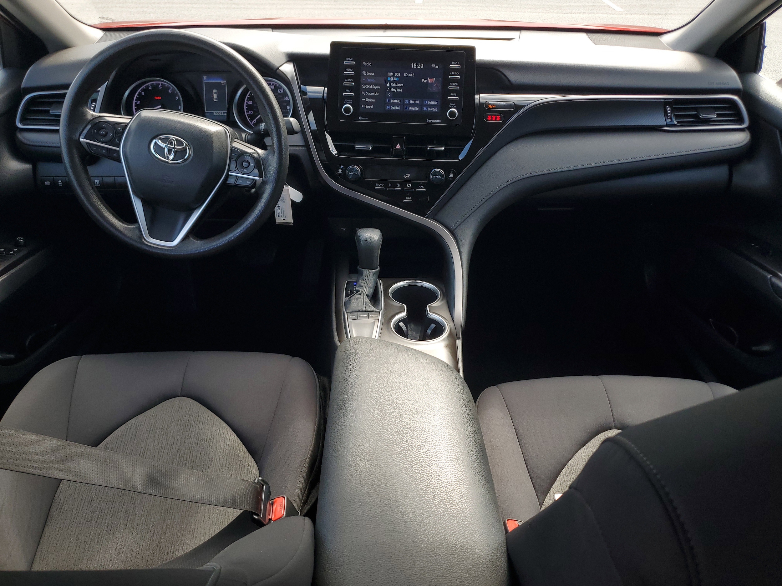 2024 Toyota Camry LE - Photo 12