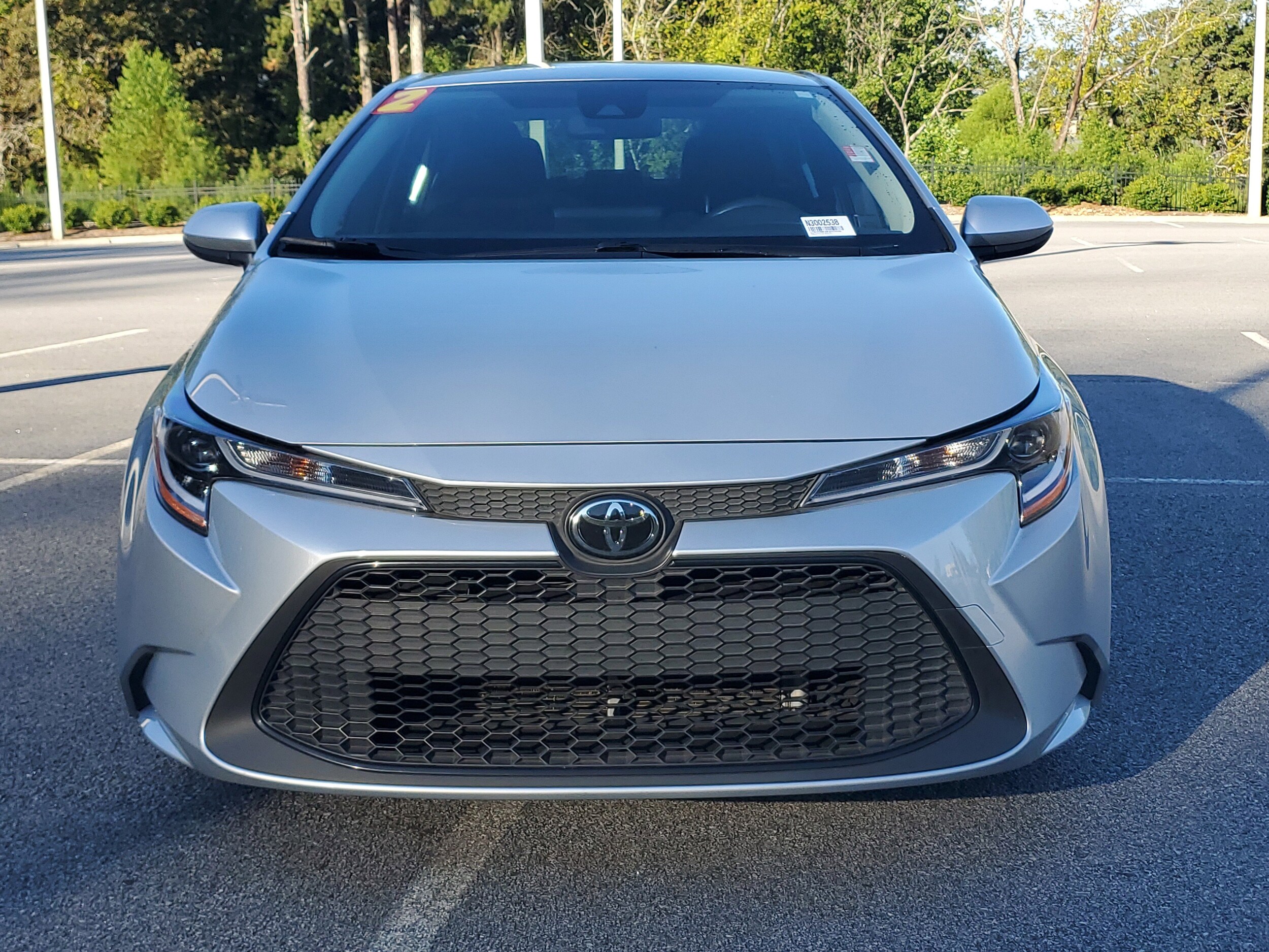 2022 Toyota Corolla LE photo 2