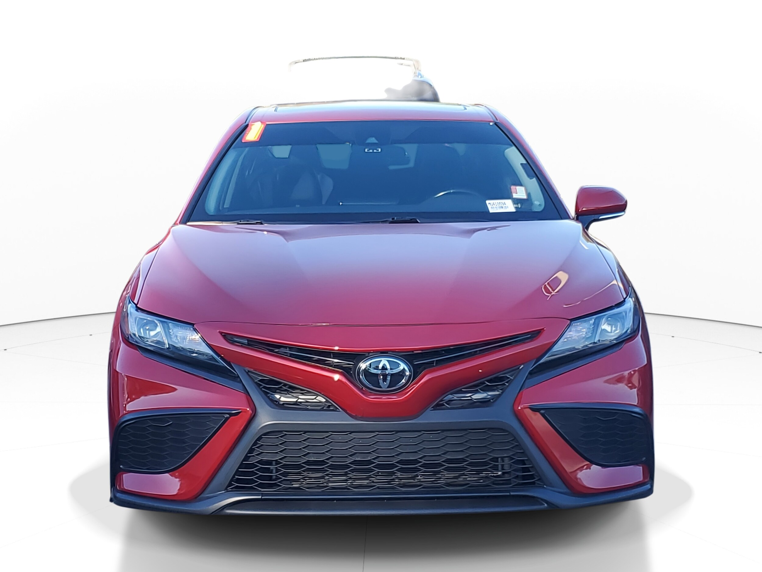 2021 Toyota Camry SE photo 2