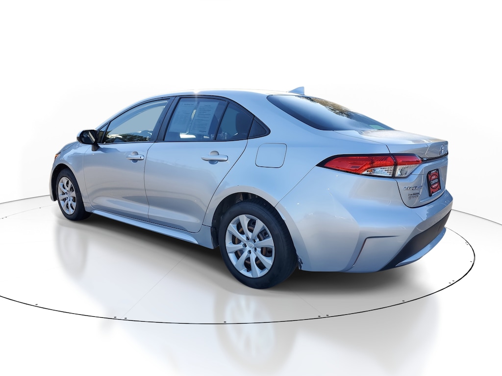 Used 2021 Toyota Corolla LE Sedan