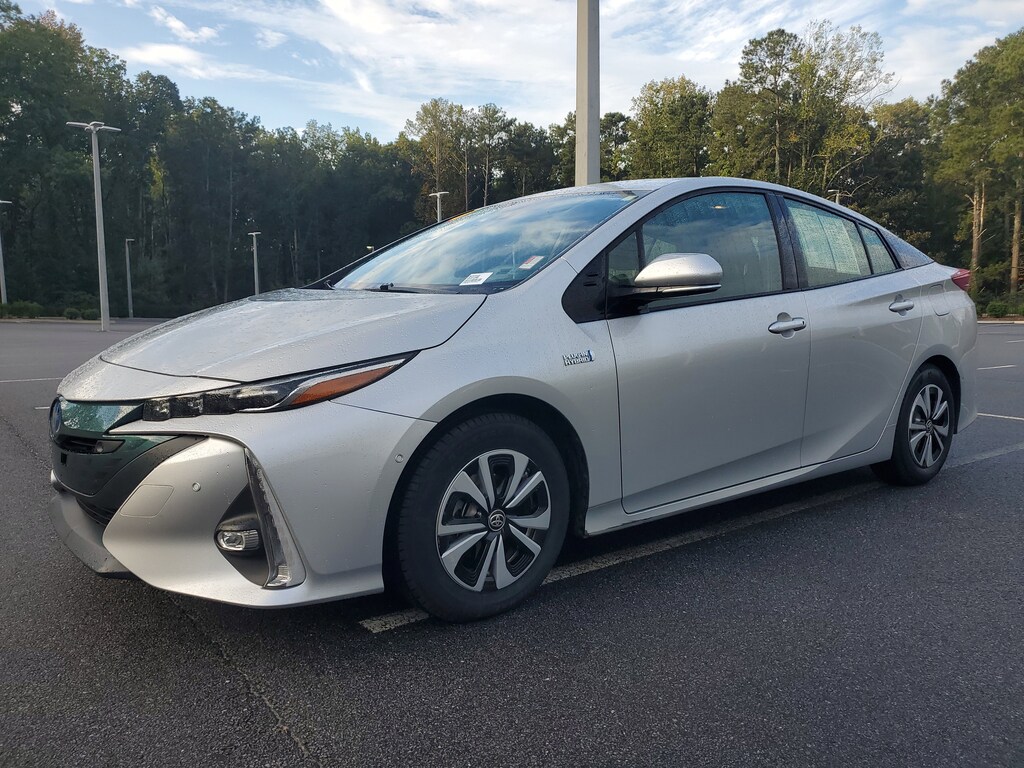 2018 Toyota Prius Prime Premium photo 3