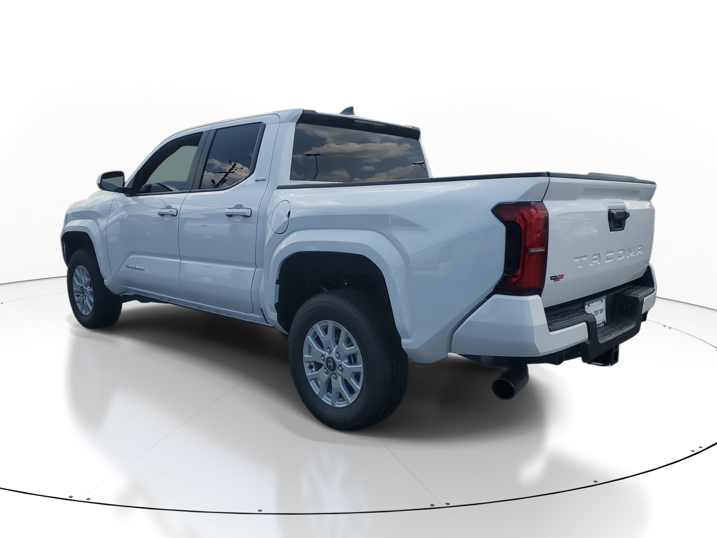 2025 Toyota Tacoma SR5 photo 4
