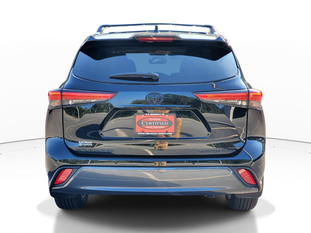 2023 Toyota Highlander L photo 3