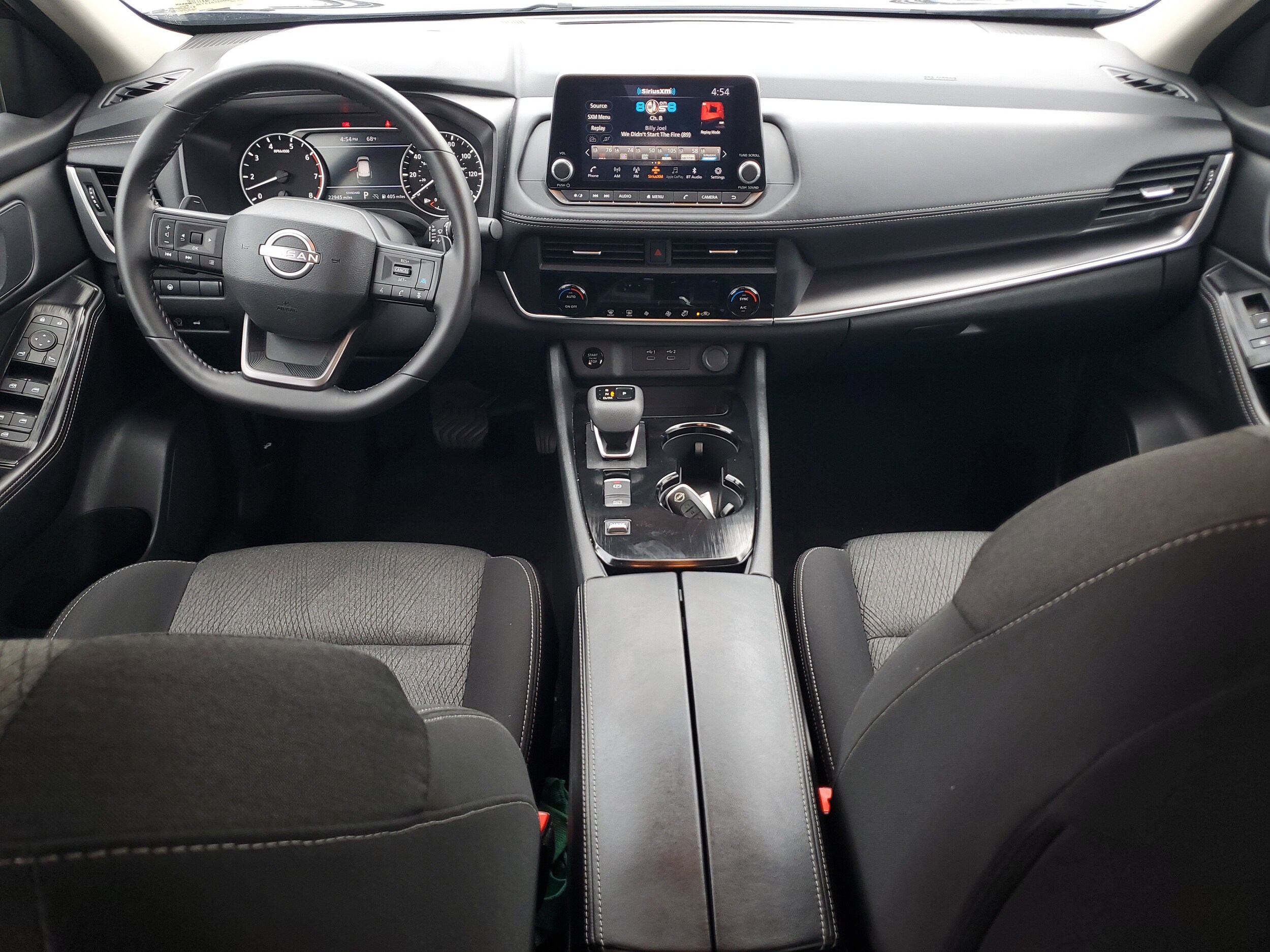 2025 Nissan Rogue SV - Photo 13