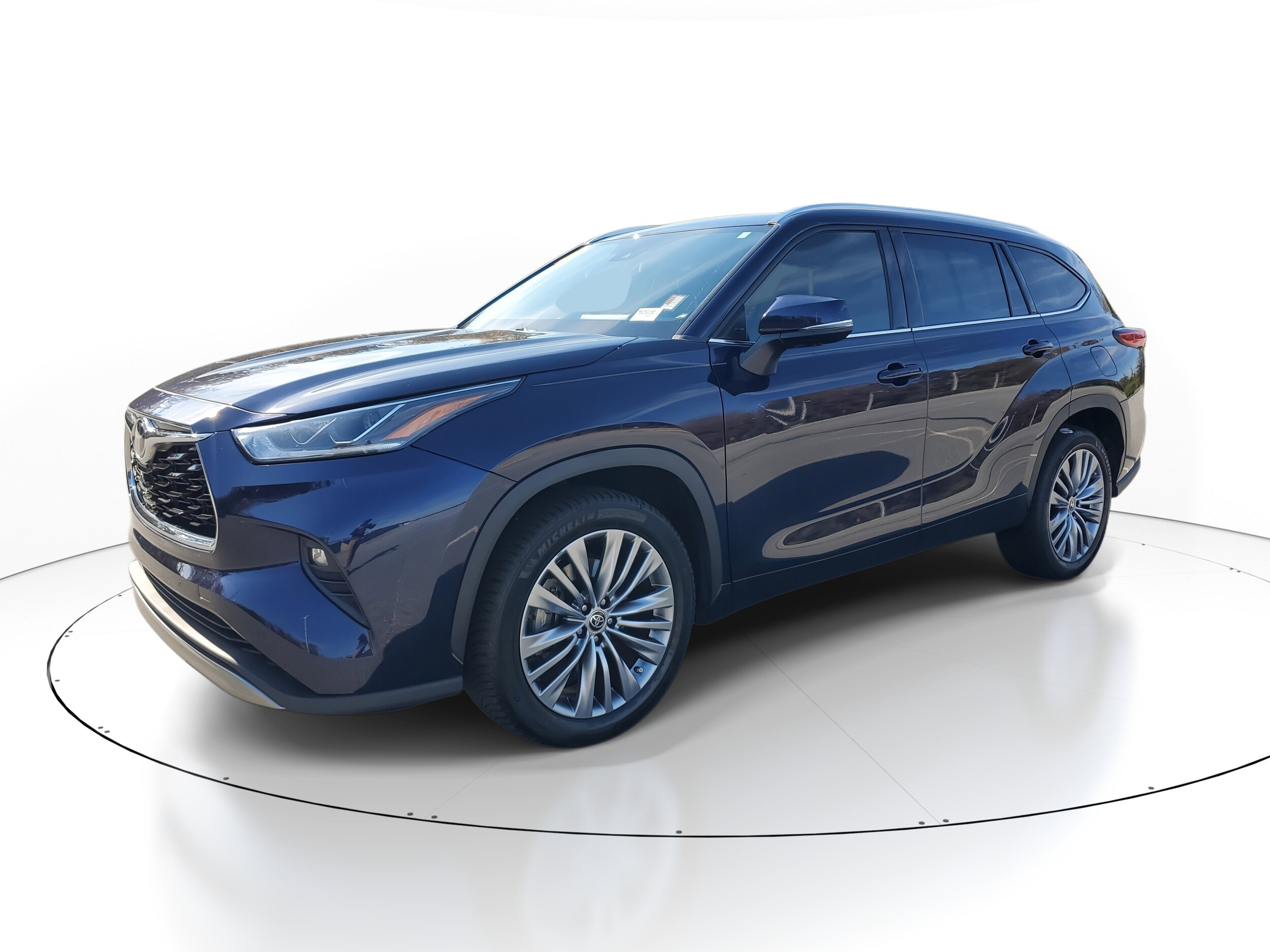 2021 Toyota Highlander Platinum photo 3