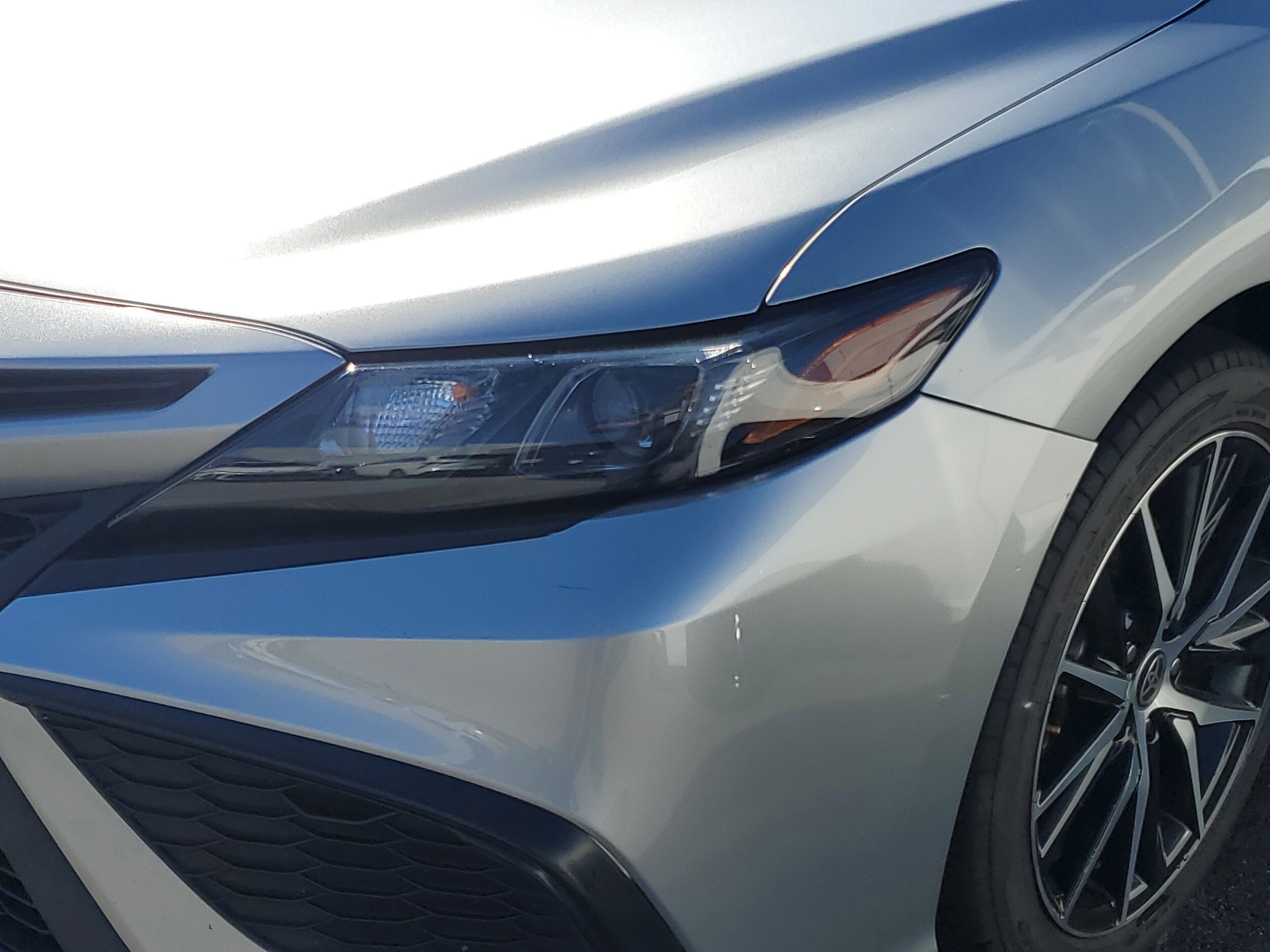 2023 Toyota Camry SE photo 4