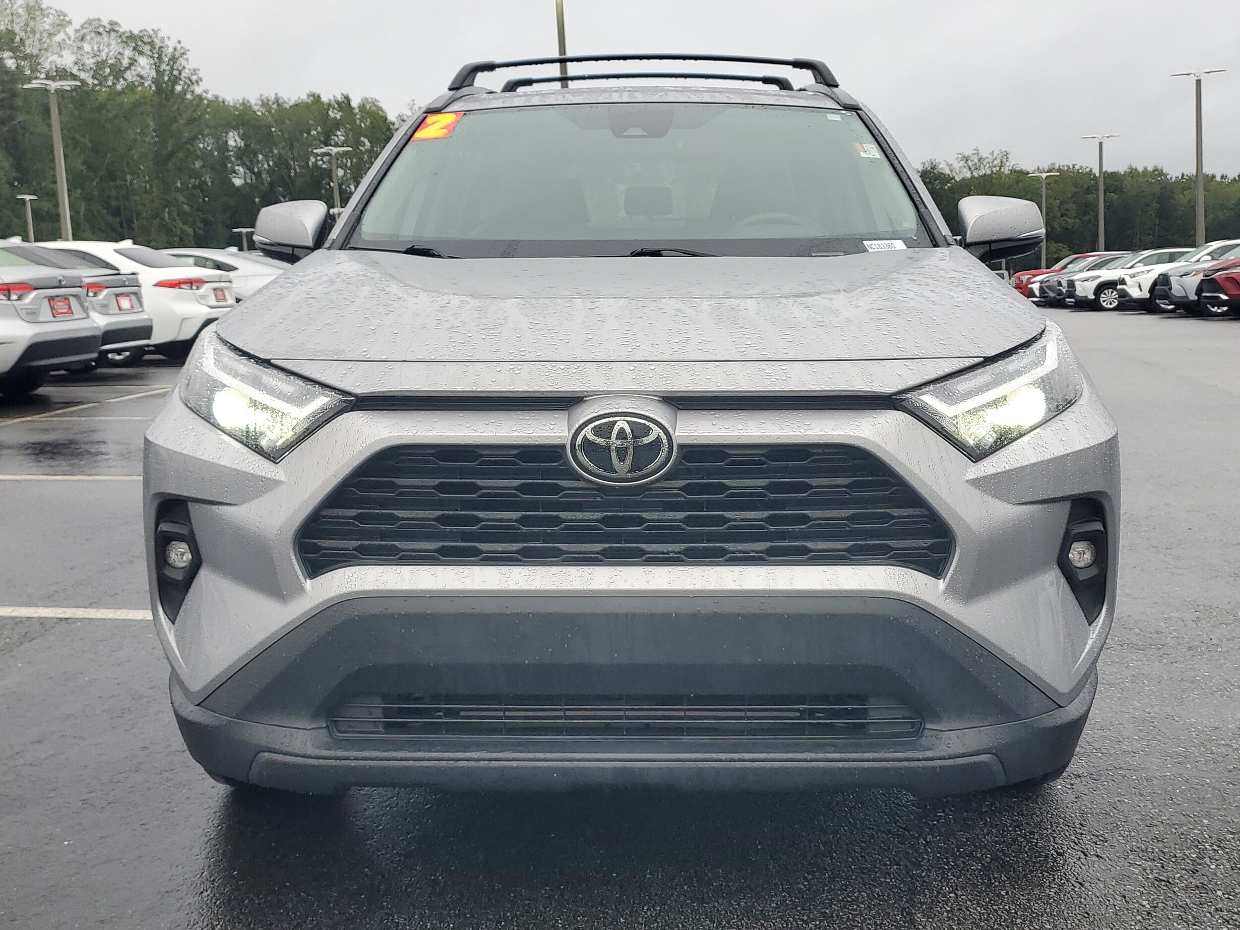 2022 Toyota RAV4 XLE Premium photo 2