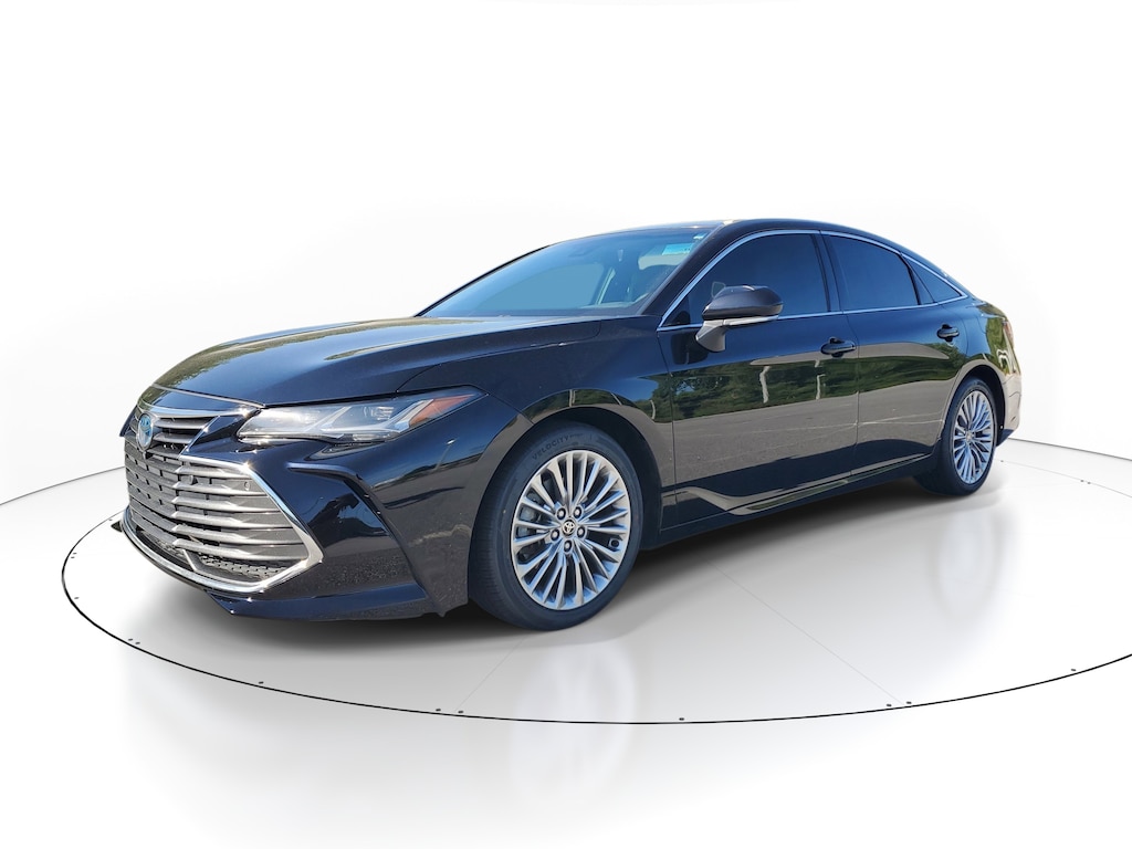 Used 2022 Toyota Avalon Hybrid Limited Sedan
