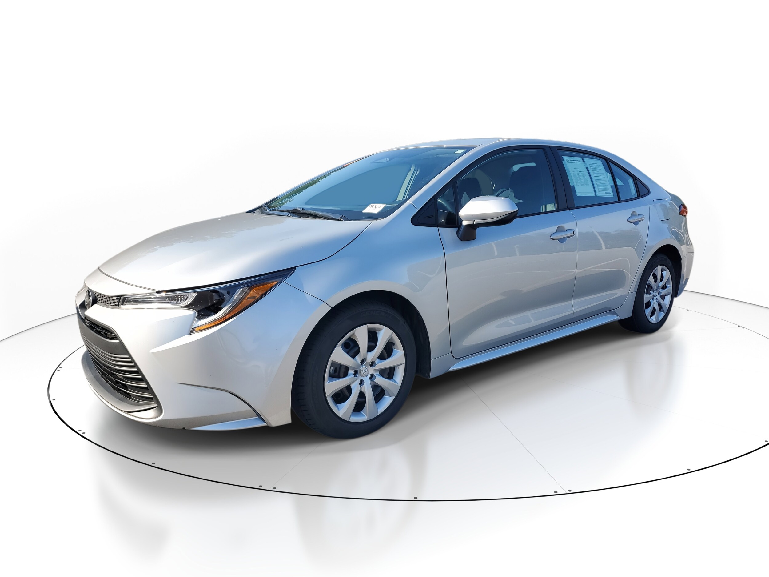 2025 Toyota Corolla LE photo 3