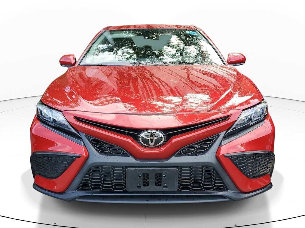 Used 2024 Toyota Camry SE Sedan