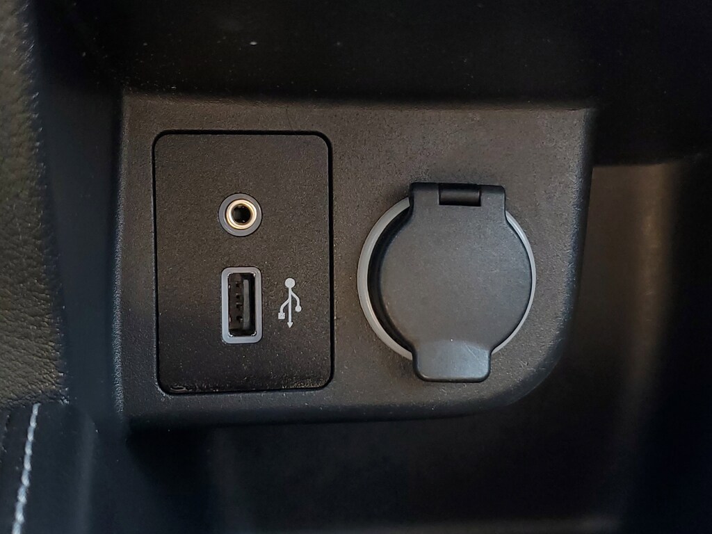 2018 Nissan Kicks S photo 23