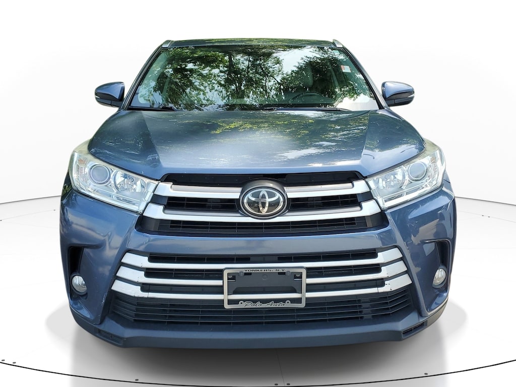 Used 2017 Toyota Highlander XLE V6 SUV