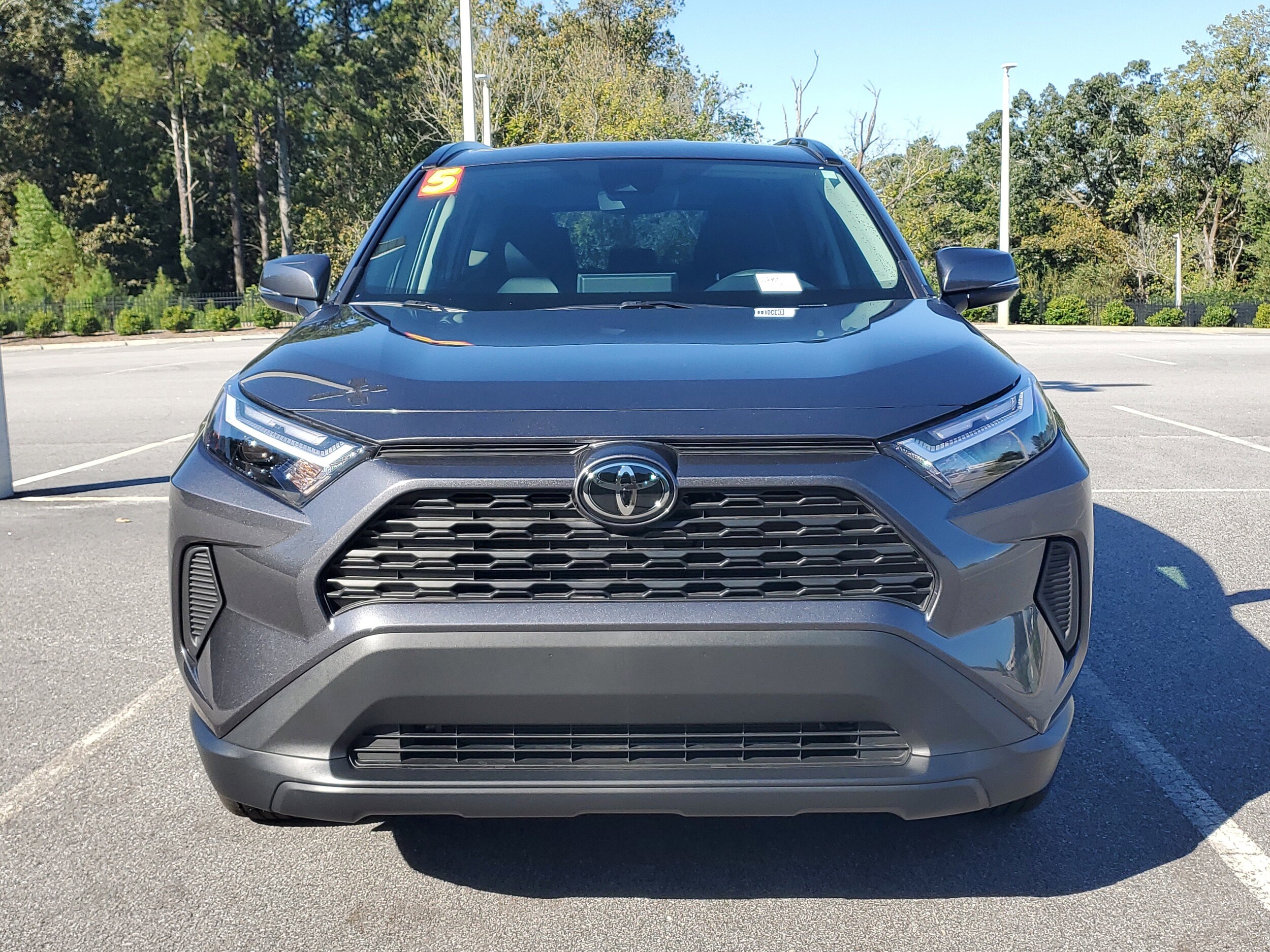 2025 Toyota RAV4 XLE photo 2