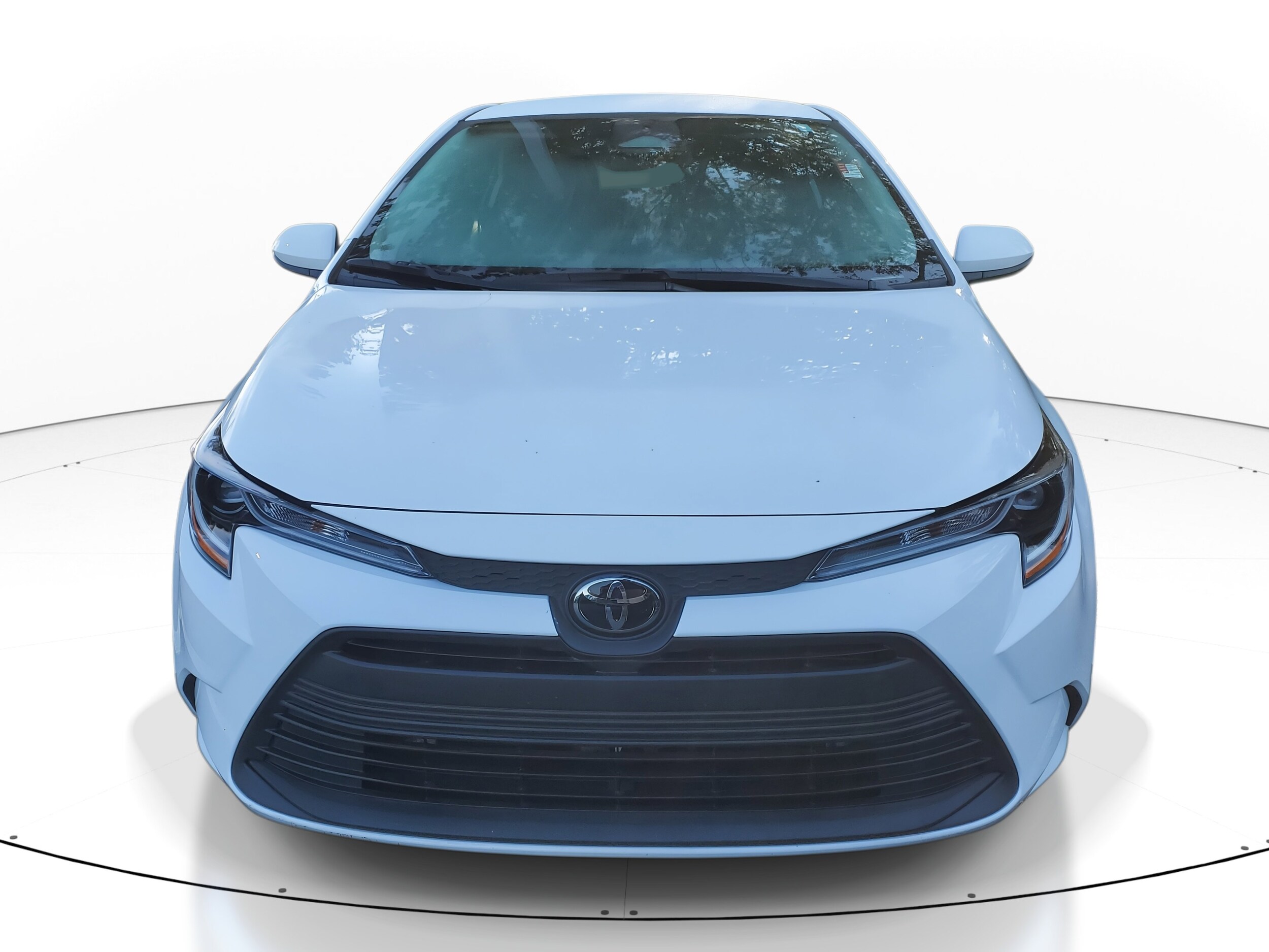 2023 Toyota Corolla LE photo 2