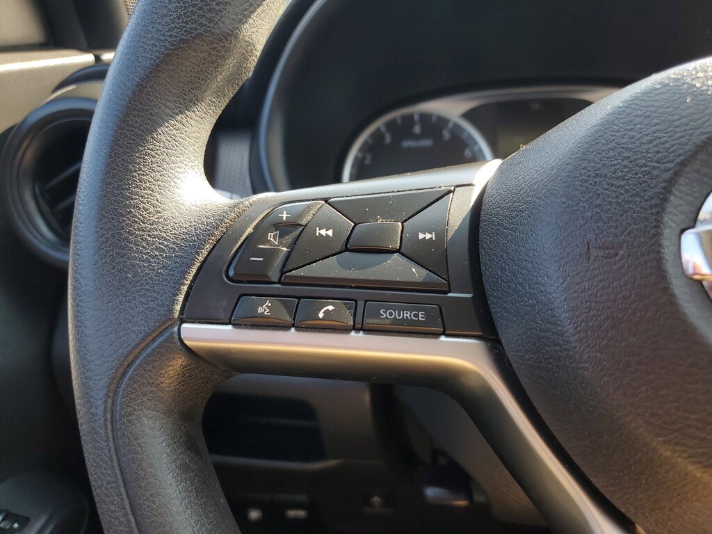 2018 Nissan Kicks S photo 17