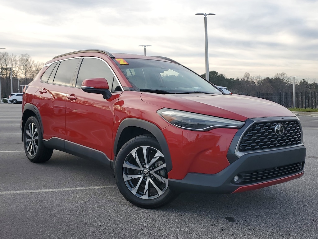 Used 2022 Toyota Corolla Cross XLE SUV