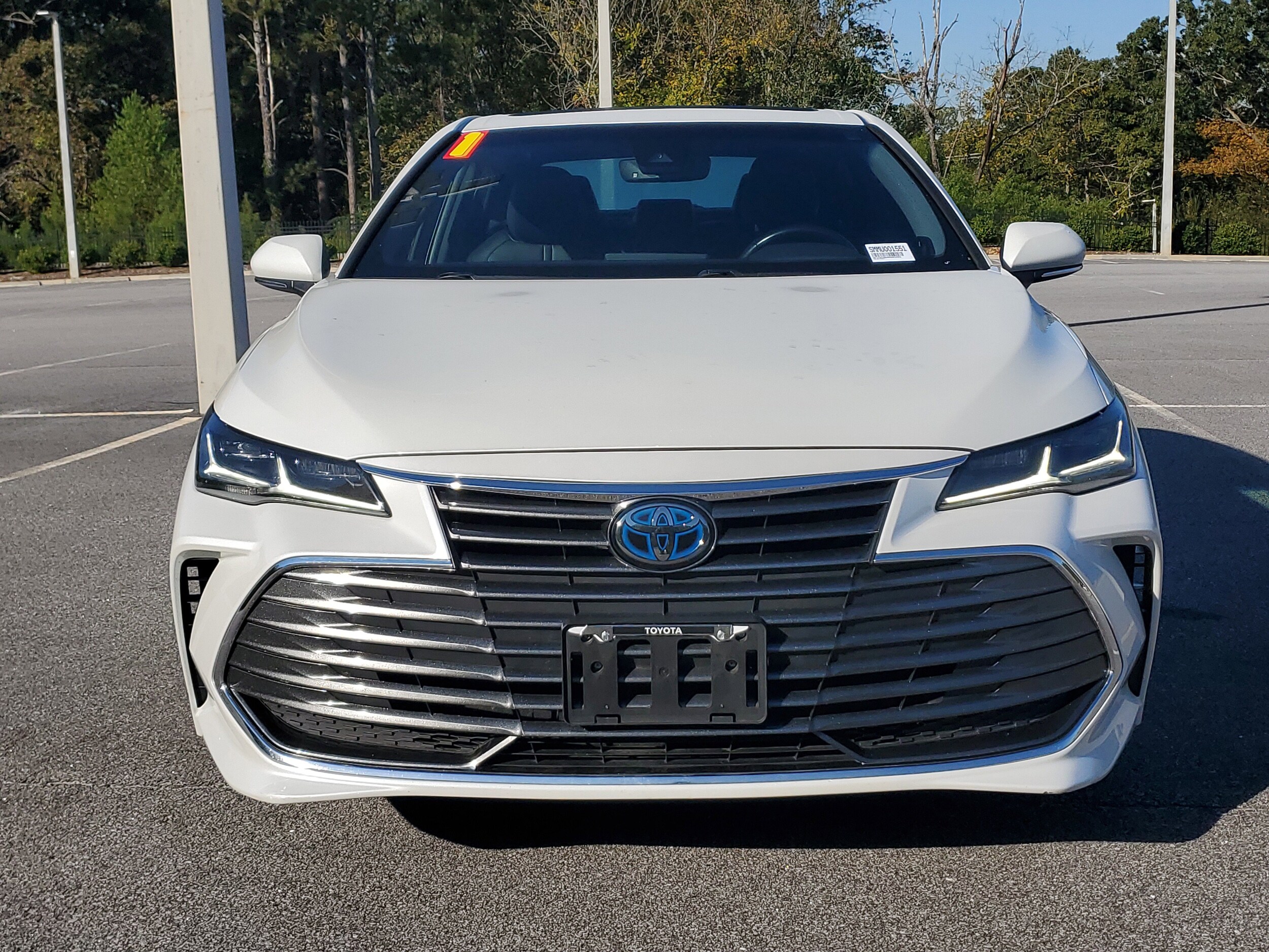 2021 Toyota Avalon Hybrid Limited photo 2