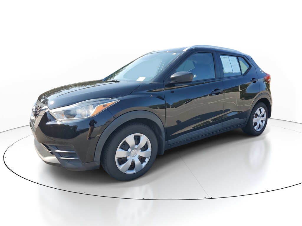 2018 Nissan Kicks S photo 3