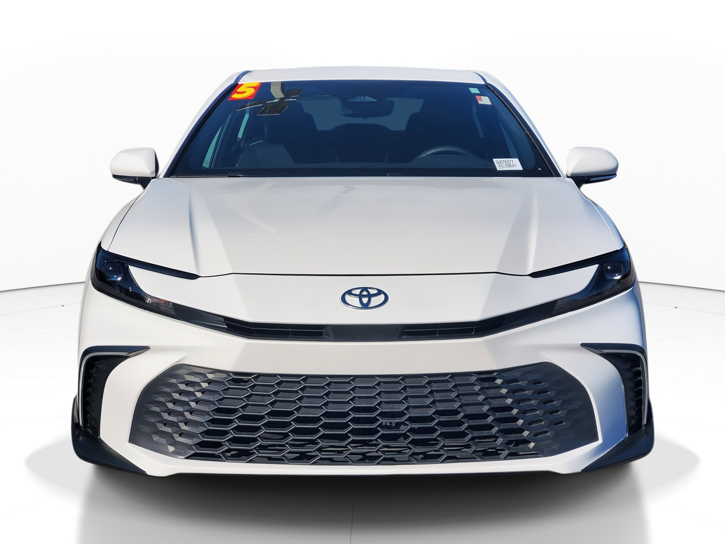 2025 Toyota Camry SE photo 2
