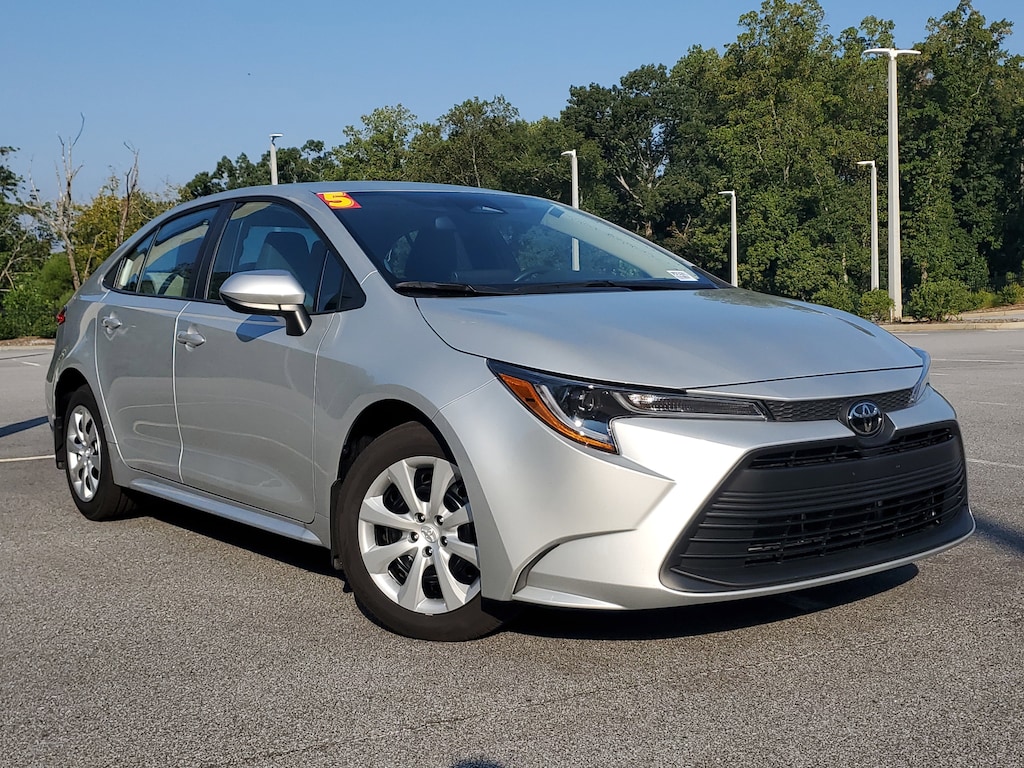 Used 2025 Toyota Corolla LE Sedan