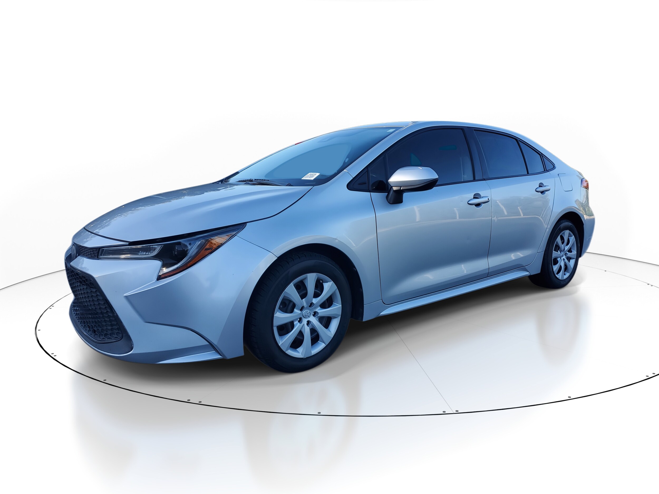 2020 Toyota Corolla LE photo 3