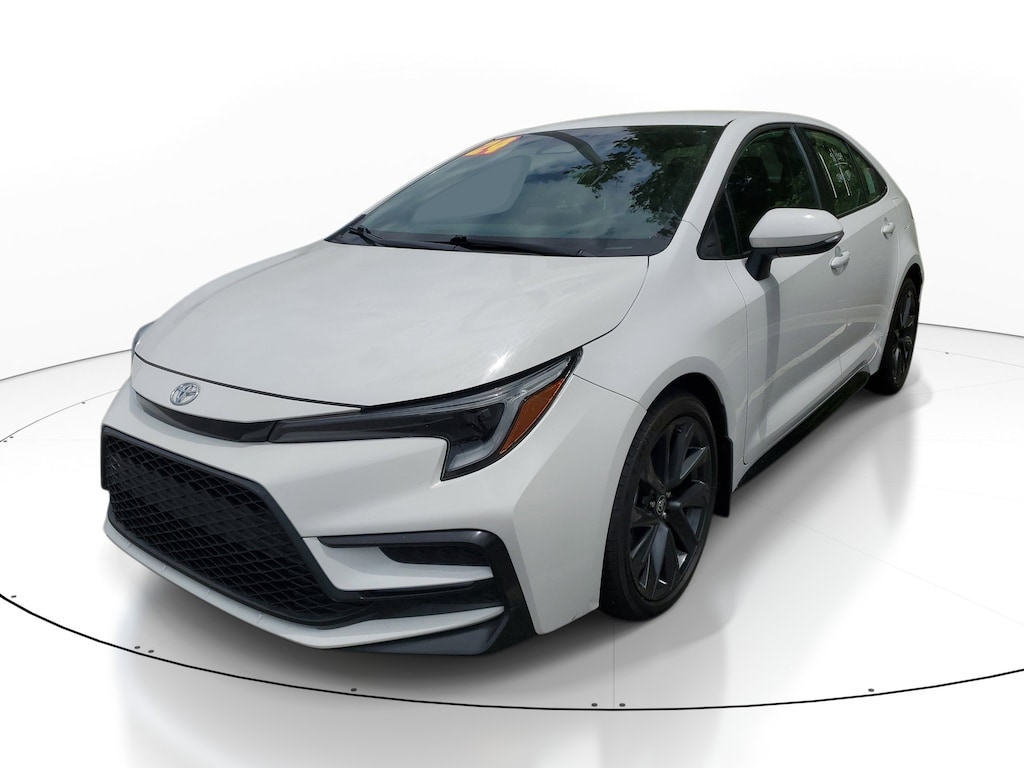 Used 2024 Toyota Corolla SE Sedan