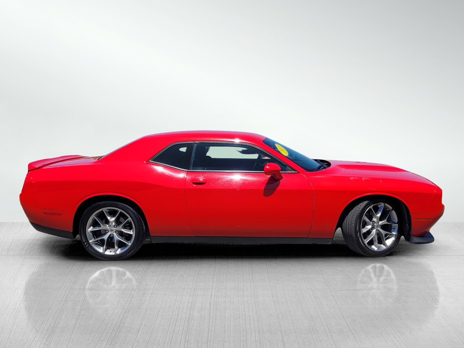 2022 Dodge Challenger GT photo 3