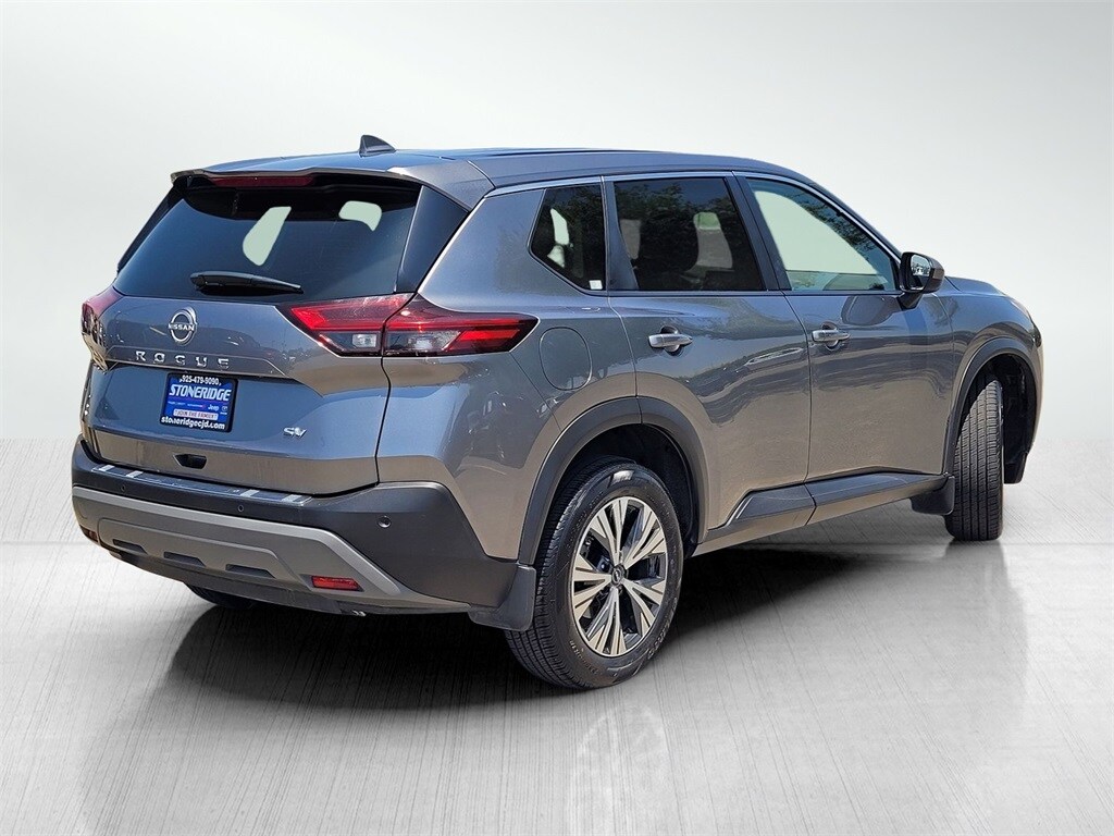 2023 Nissan Rogue SV photo 4