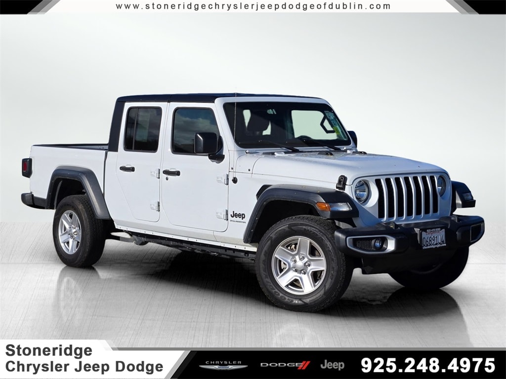 2023 Jeep Gladiator Sport S's photo