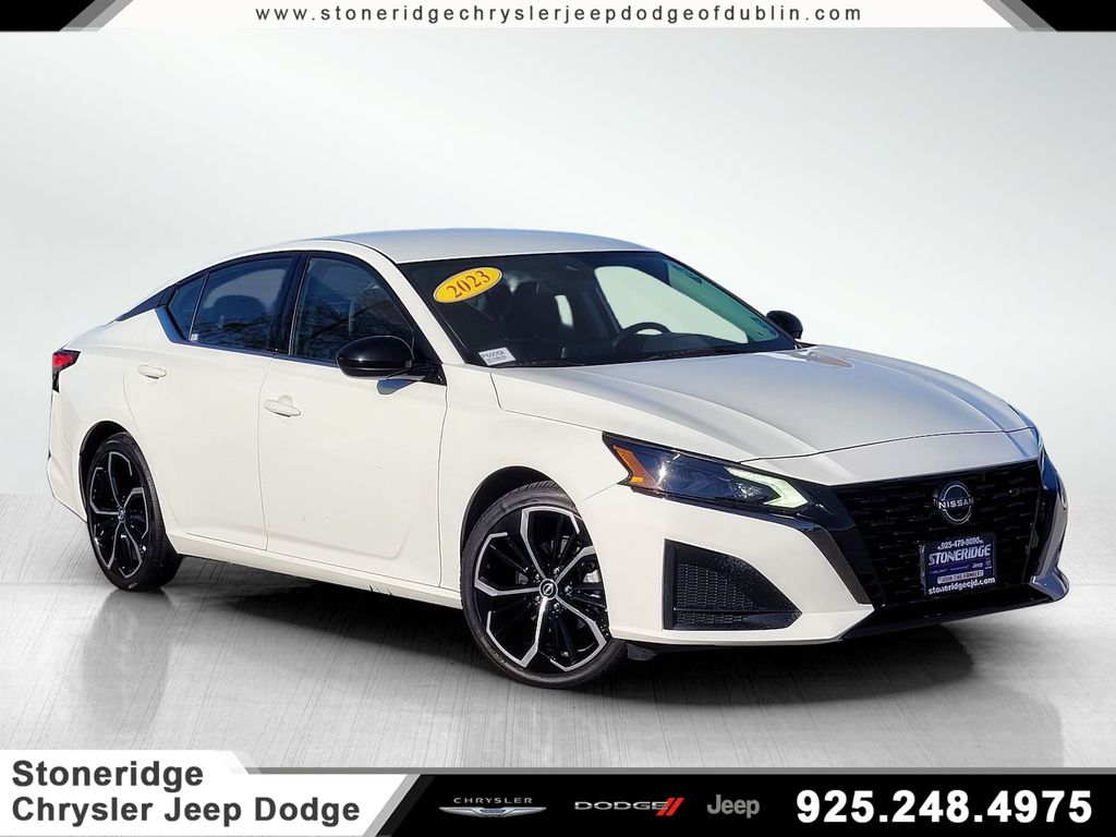 2023 Nissan Altima SR