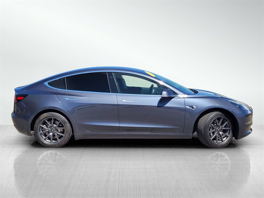 2018 Tesla Model 3 Long Range photo 3