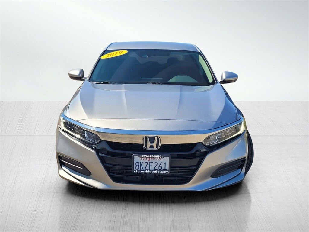 2019 Honda Accord LX photo 2