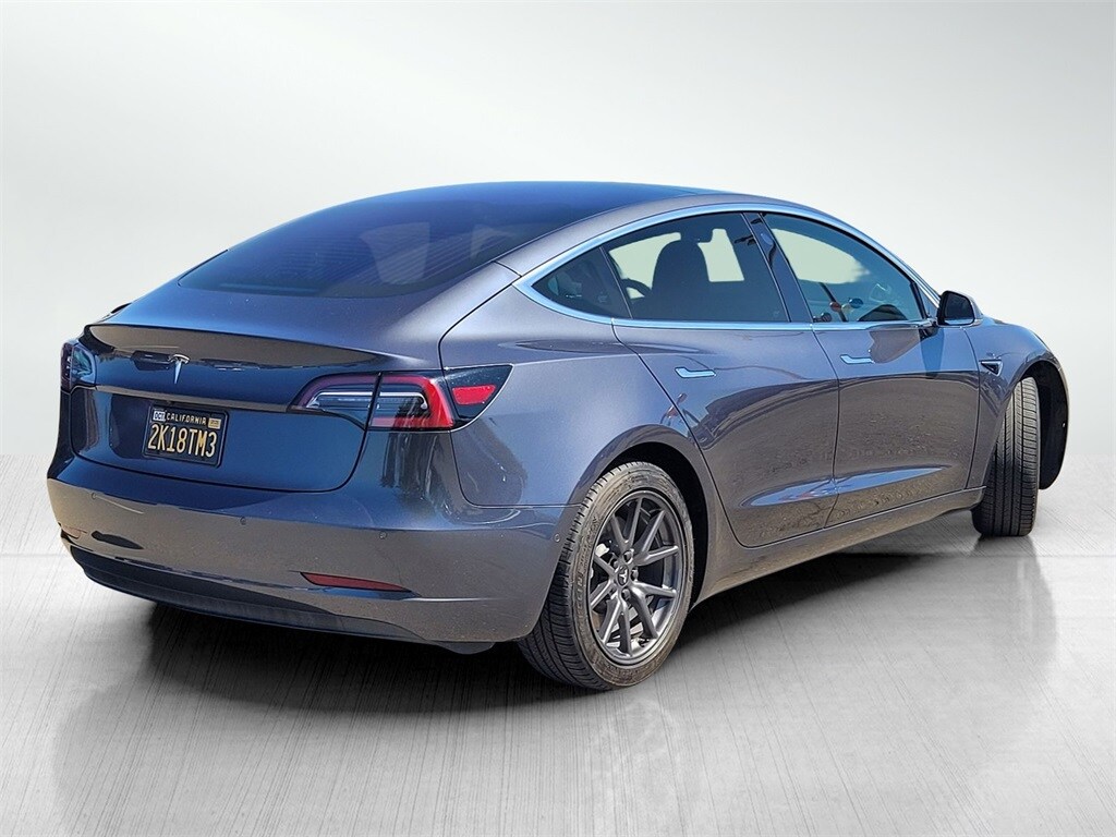 2018 Tesla Model 3 Long Range photo 4