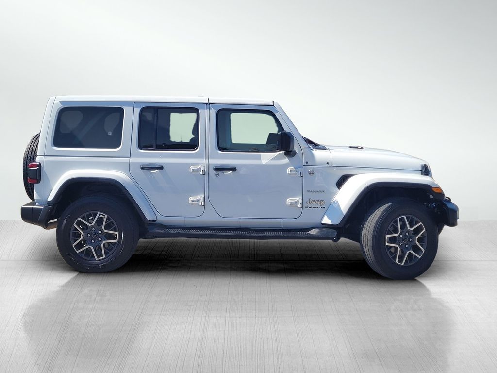 2024 Jeep Wrangler 4-Door Sahara - Photo 3