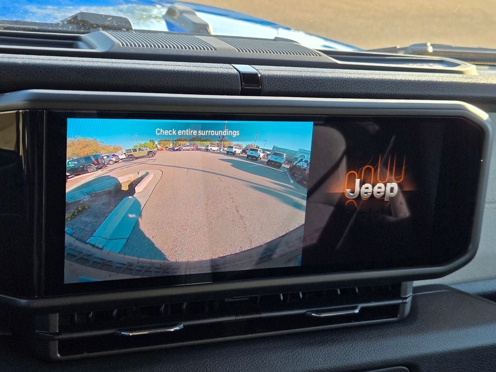 2026 Jeep Wrangler 4-Door Willys - Photo 6