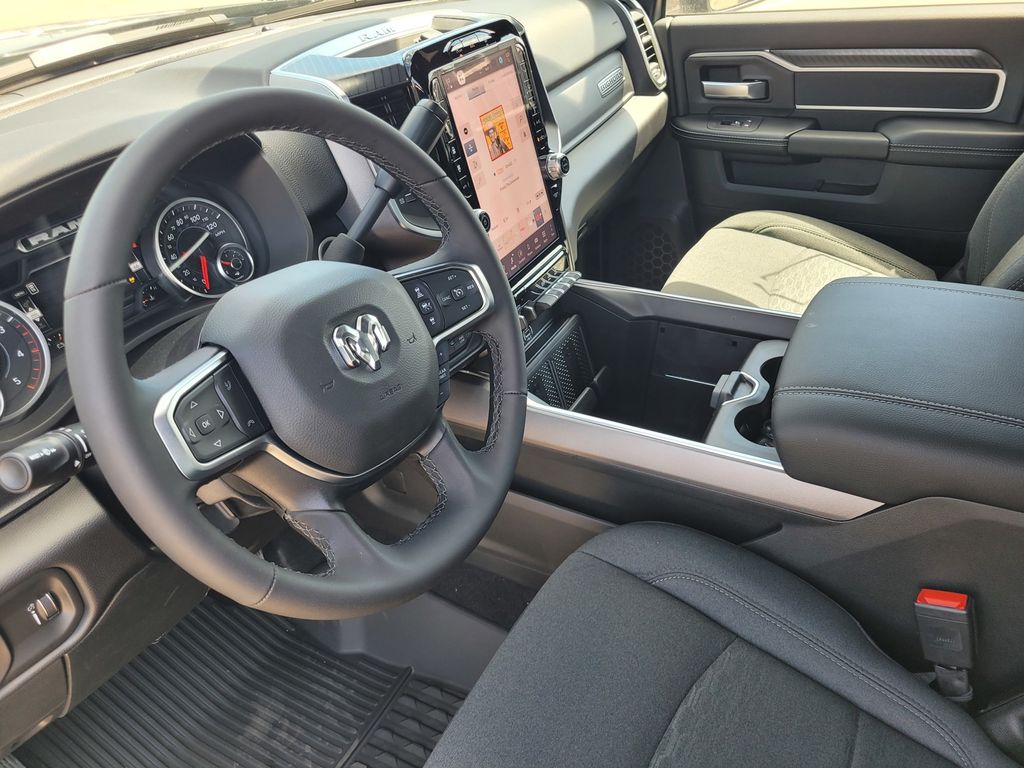 2025 RAM 2500 Big Horn - Photo 6