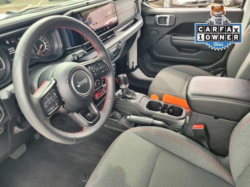 2024 Jeep Wrangler 4-Door Rubicon - Photo 18