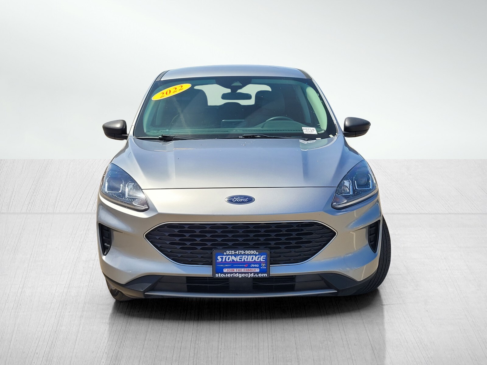 2022 Ford Escape SE photo 2