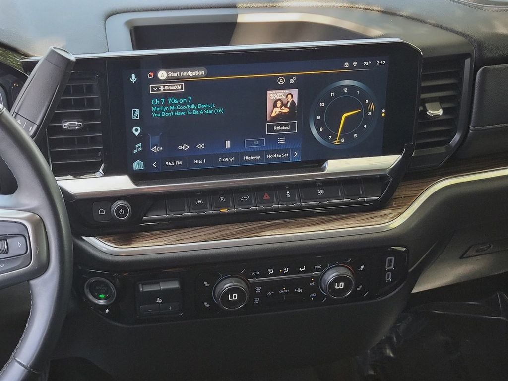 2025 Chevrolet Silverado 1500 LT - Photo 14