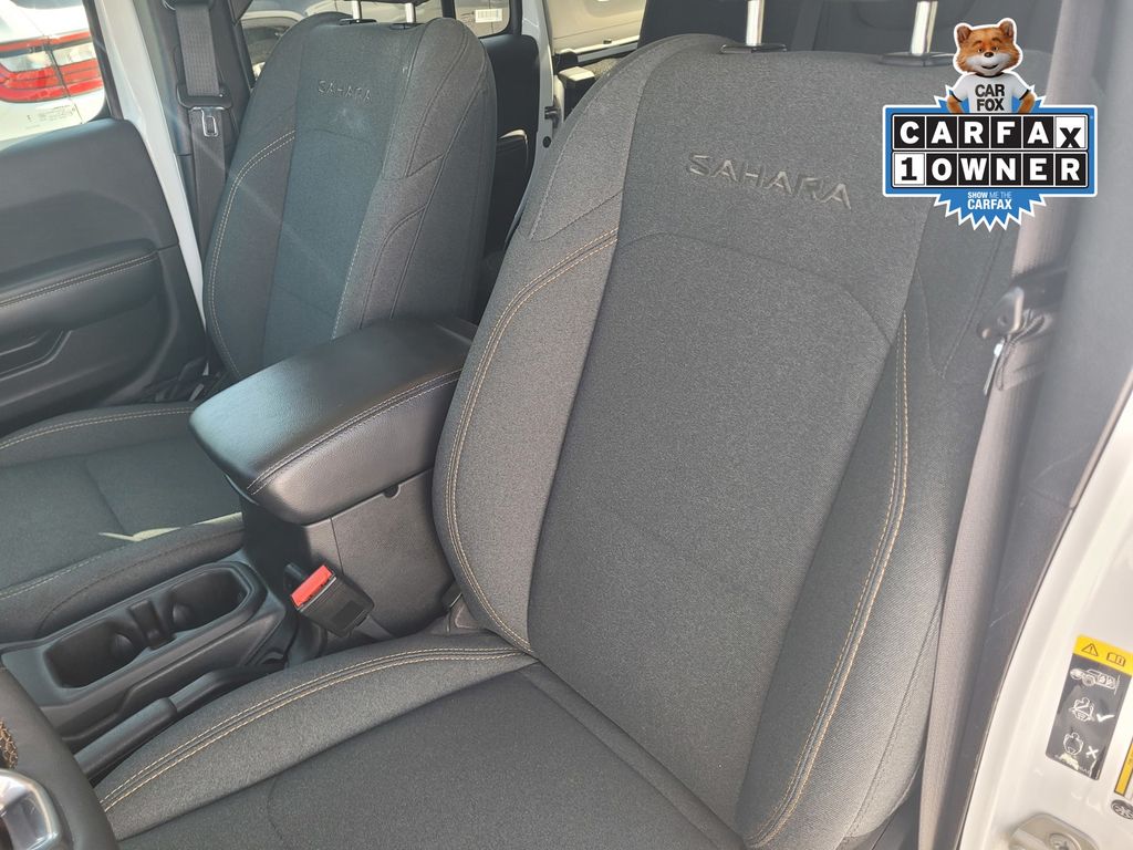 2024 Jeep Wrangler 4-Door Sahara - Photo 13