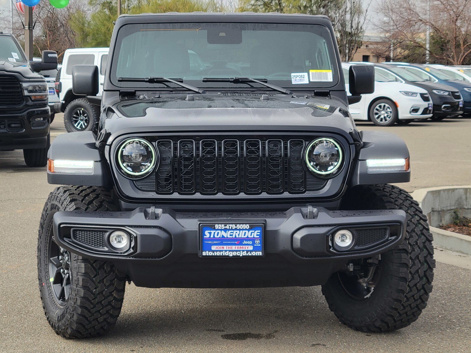 2025 Jeep Wrangler Willys photo 2