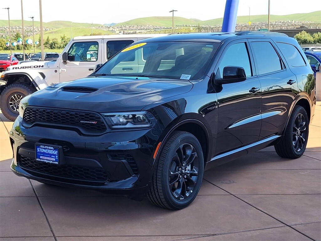 2025 Dodge Durango R/T photo 2