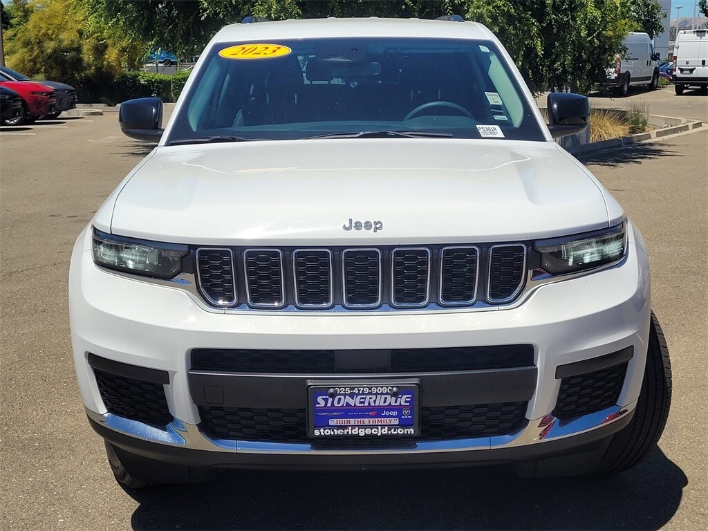 2023 Jeep Grand Cherokee L photo 3