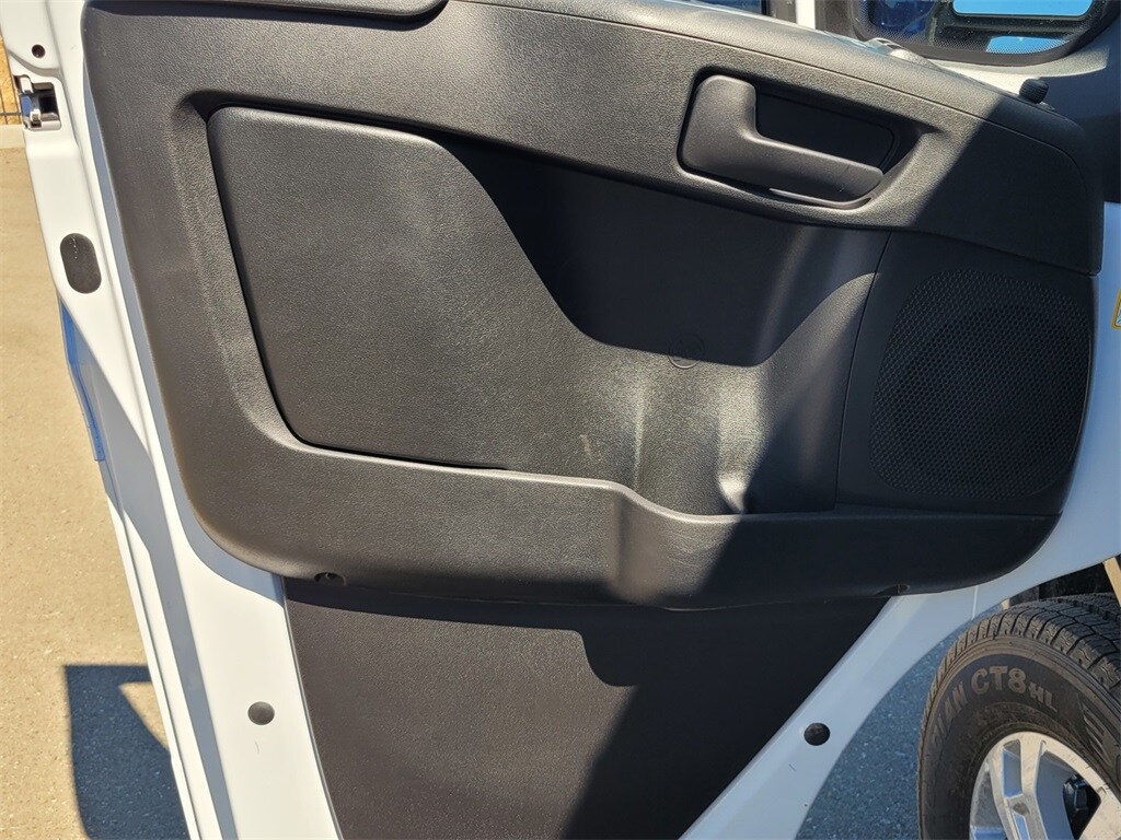 2025 Ram ProMaster 2500 Cargo Van photo 3