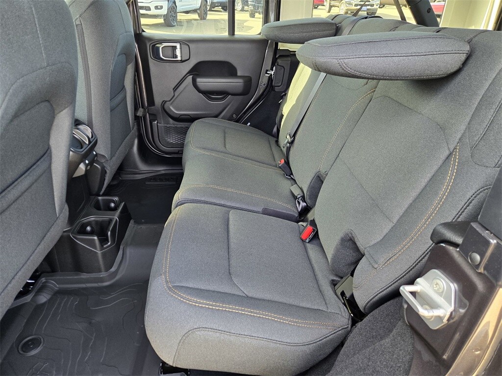 2026 Jeep Wrangler Willys photo 4