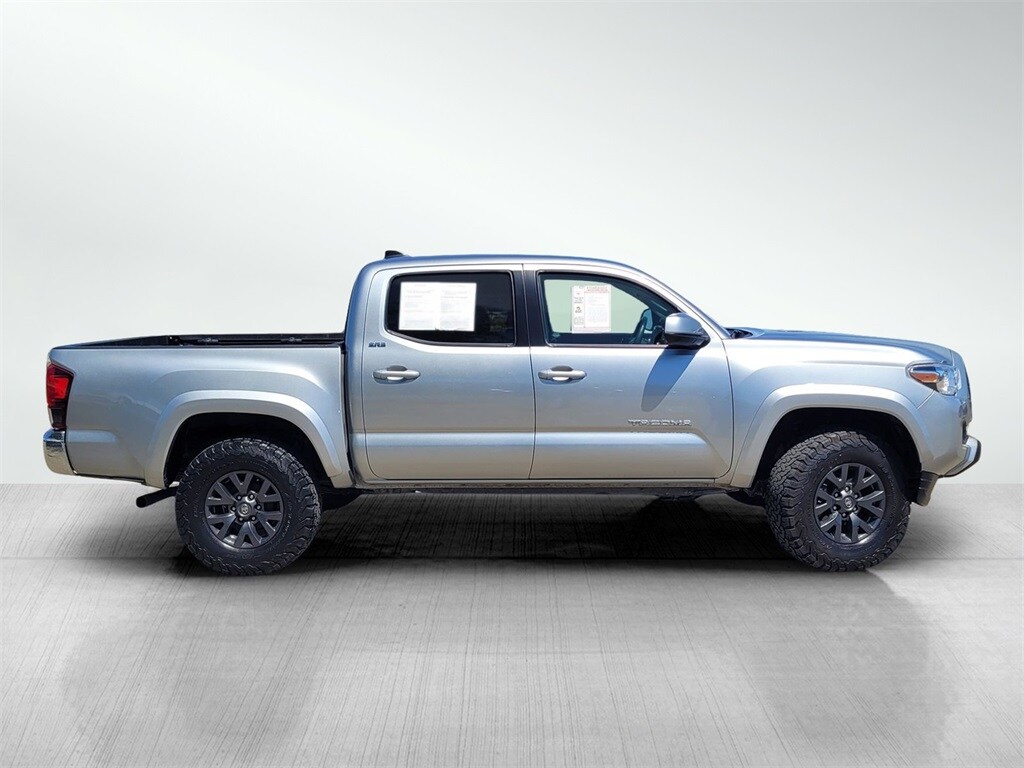 2023 Toyota Tacoma SR5 photo 3