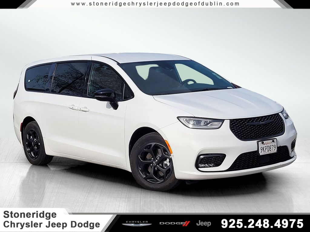2024 Chrysler Pacifica Hybrid Minivan/Van 