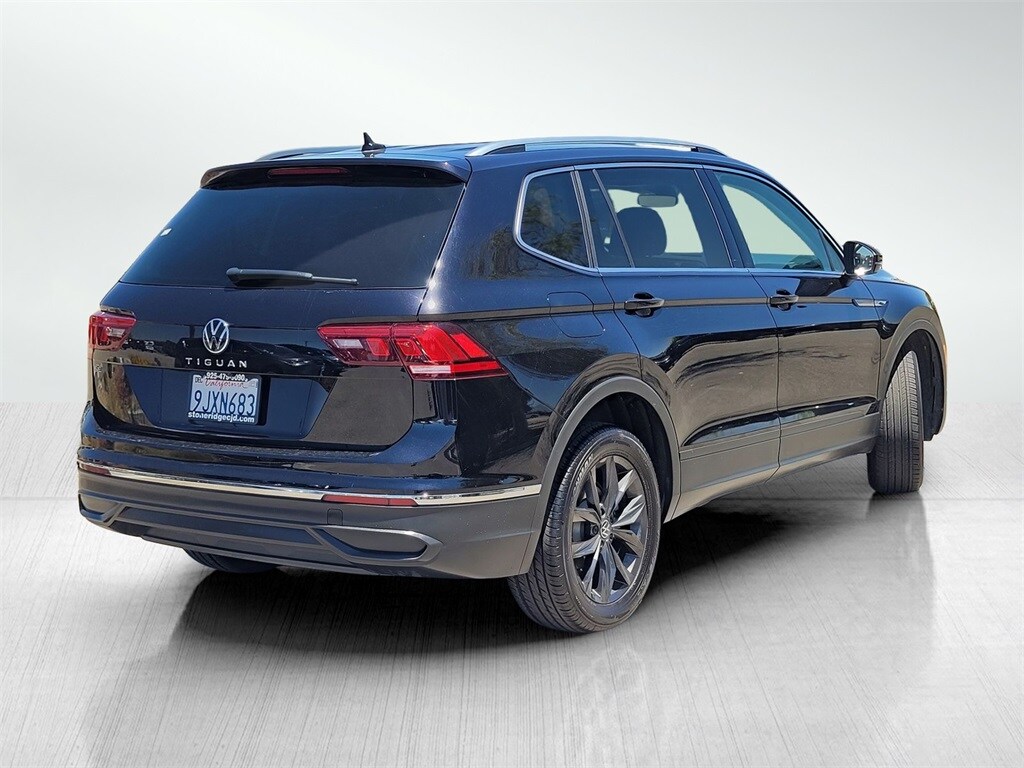2024 Volkswagen Tiguan SE Wolfsburg Edition photo 4