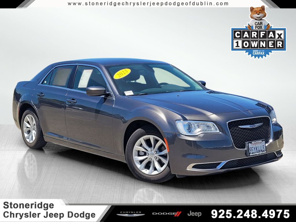 2023 Chrysler 300 Sedan 